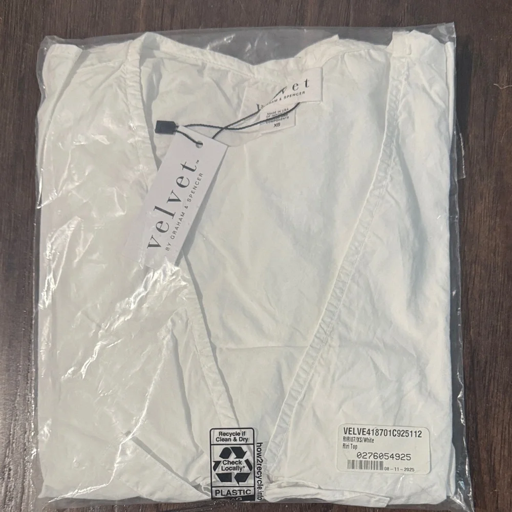 Velvet by Graham & Spencer - Riri Top - Picture 5 of 6